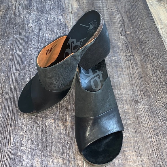 OTBT Hostel Cork Heeled Slide Black Leather (9.5) - Picture 2 of 13